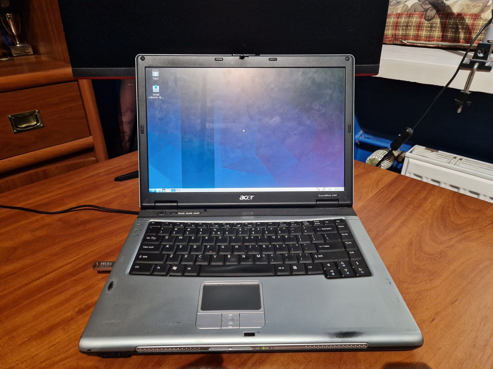 Laptop Acer TravelMate 2400