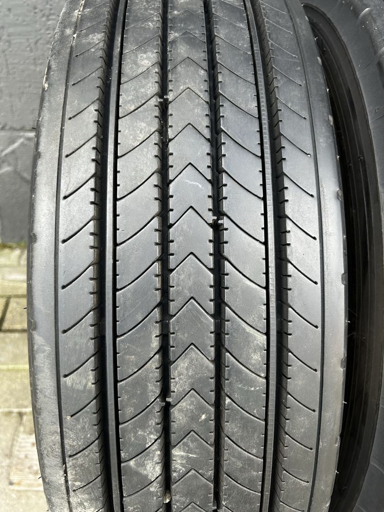 Продам шини 235 75 R17,5 BRIDGESTONE нові на руль  !