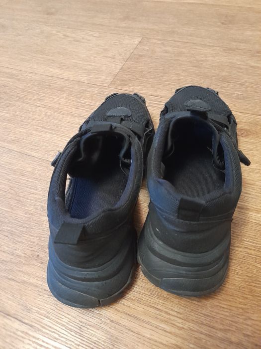 Кросівки 35р Зара ,в гарному стані