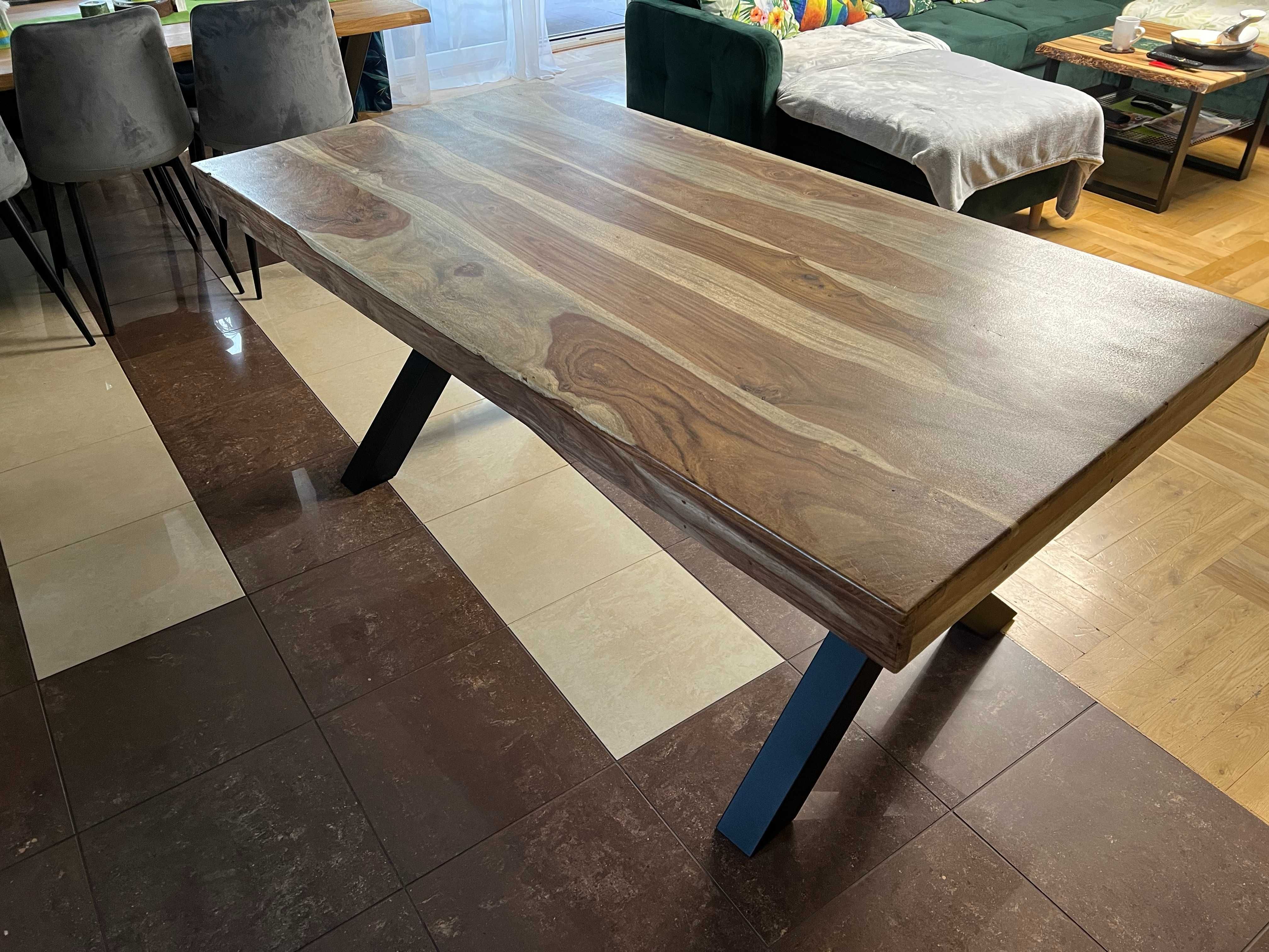 Stół drewno egzotyczne