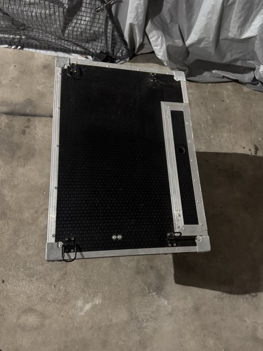 Caixa todo o terreno arrumaçao jipe