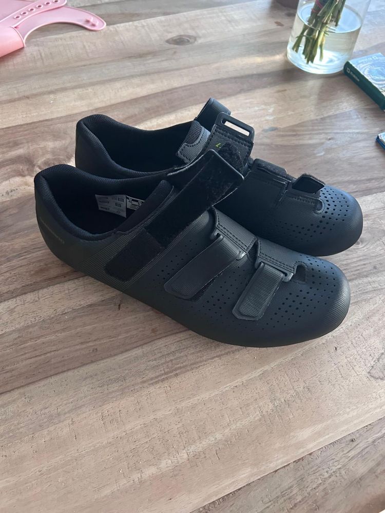 Buty rowerowe szosowe Shimano RC-100