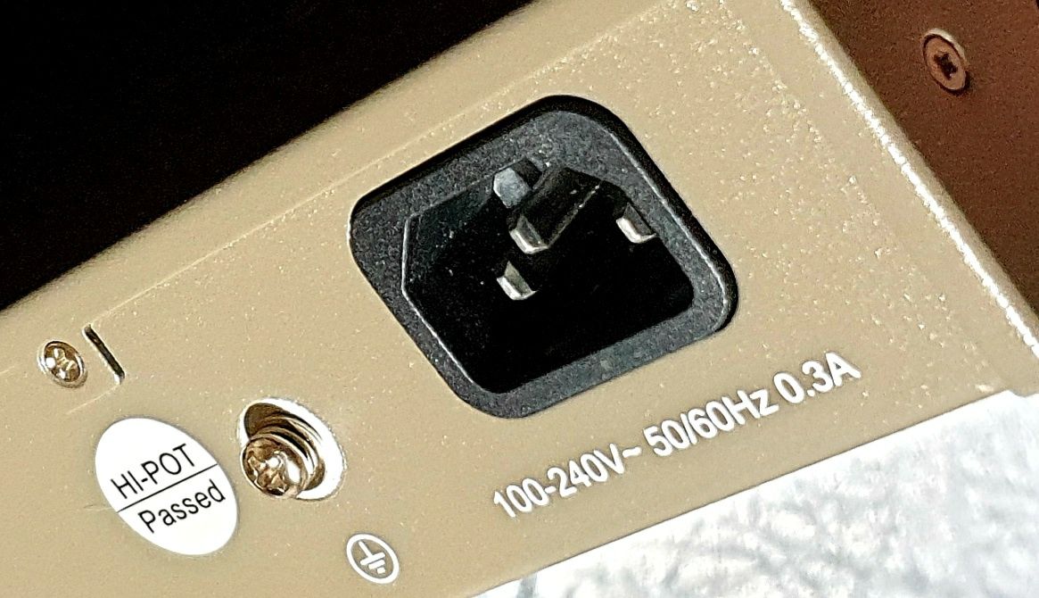 Комутатор TP-LINK TL-SG1008 Gigabit Switch