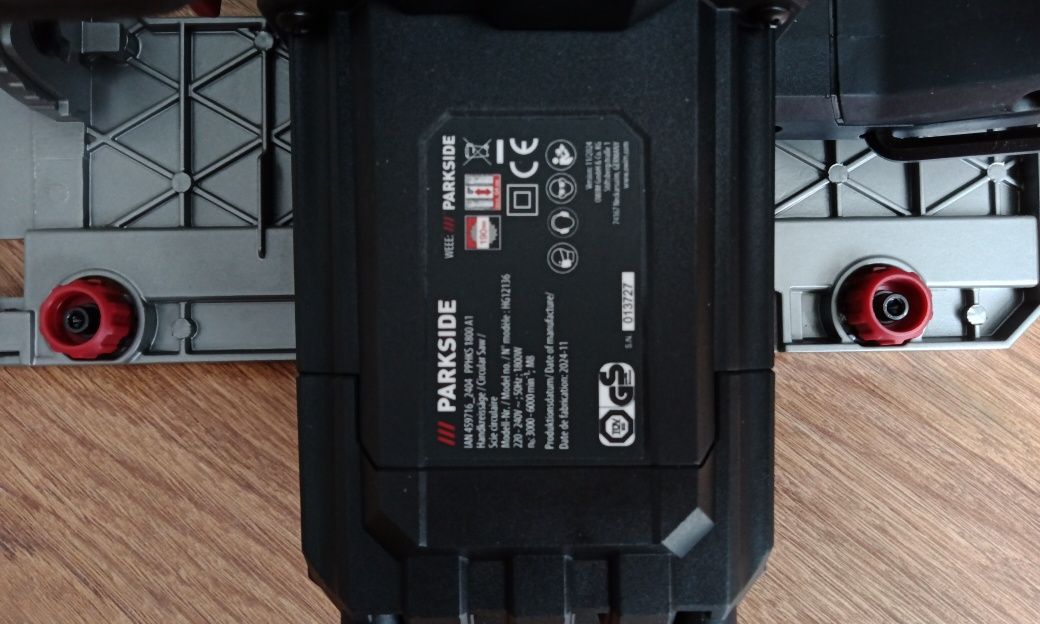 Pilarka tarczowa firmy Parkside Performance PPHKS 1800 A1