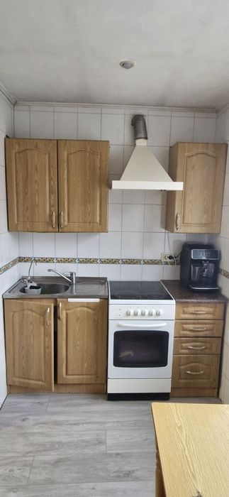 Кухня 180см в гарному стані