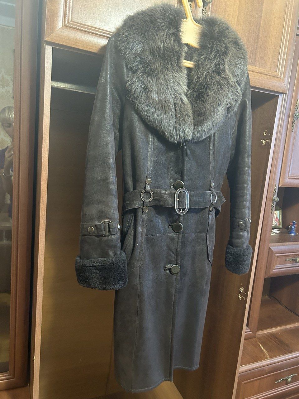 Продам кожаную дублёнку