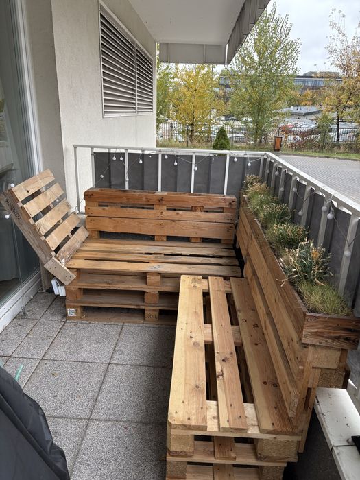 Meble z palet balkon