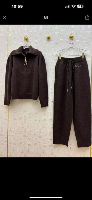 Продам спортивный костюм женский