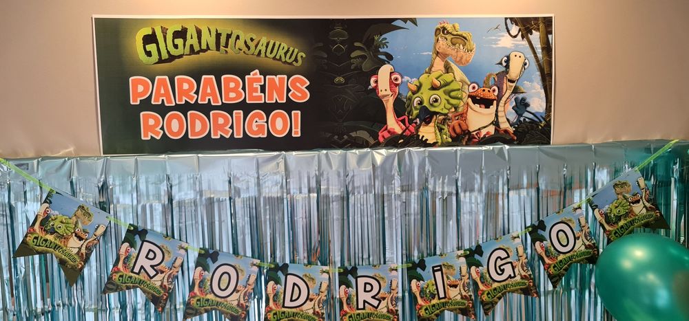 Festa Gigantossaurus