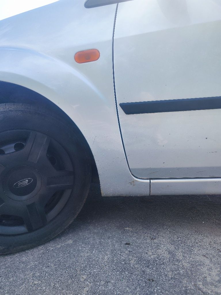 Ford fiesta 2002 1.3 бензин