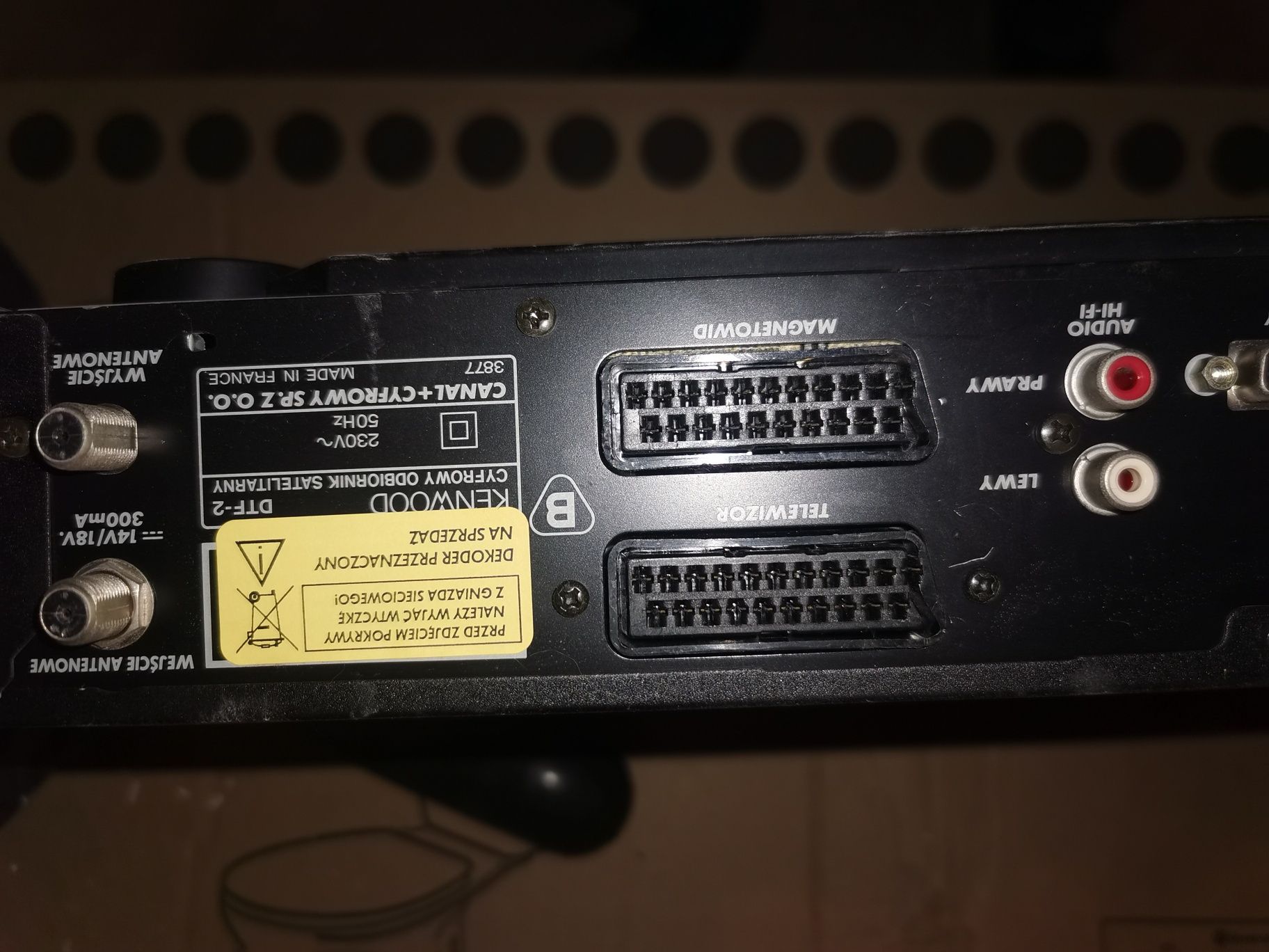 Dekoder cyfra plus , antena , pilot