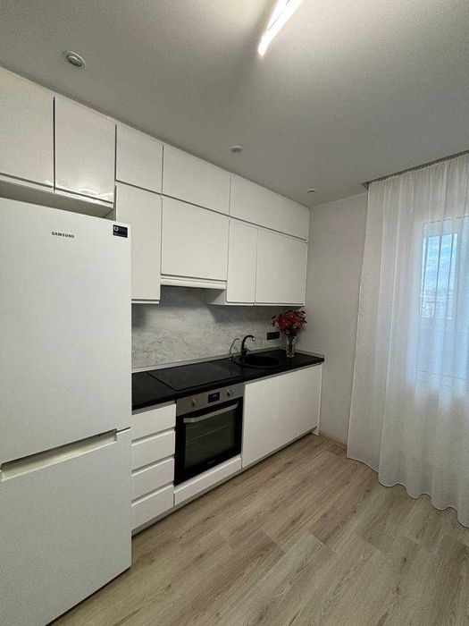 Меблі Кухня Б/у частково чи повністю з технікою.