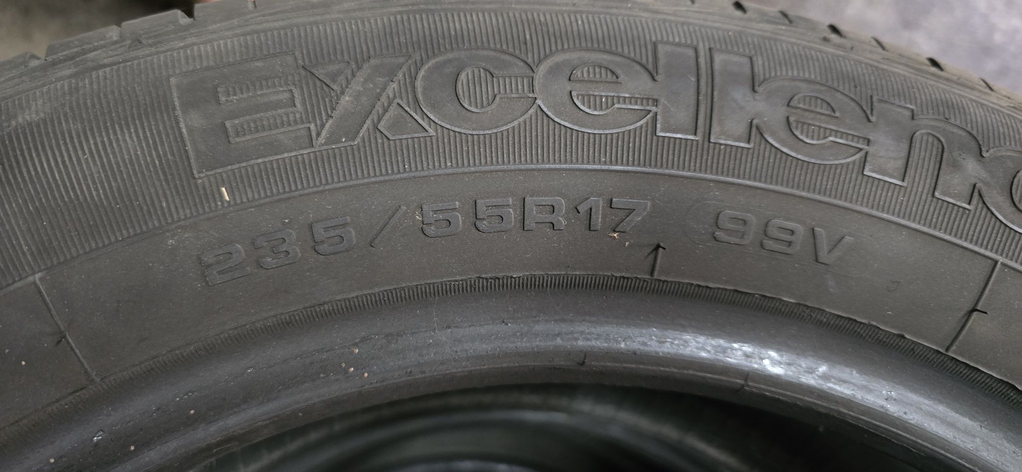 Opony GoodYear 235/55 R17