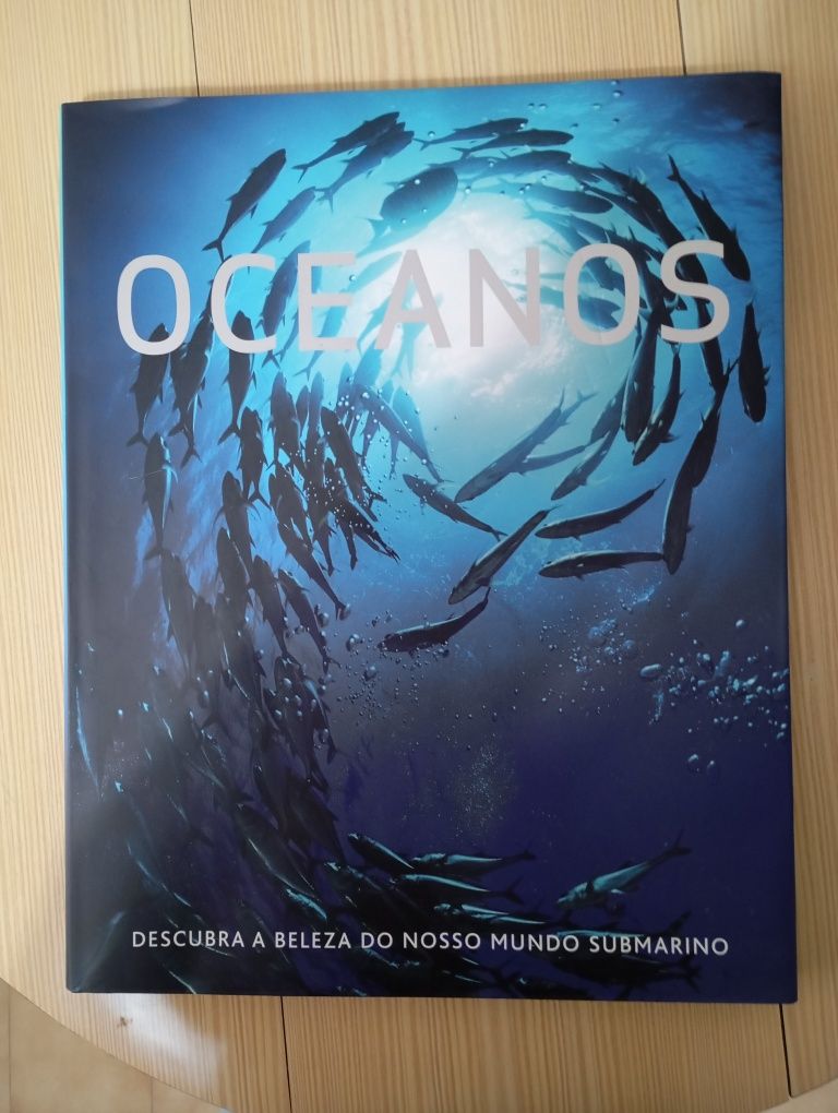 Livro Oceanos como novo