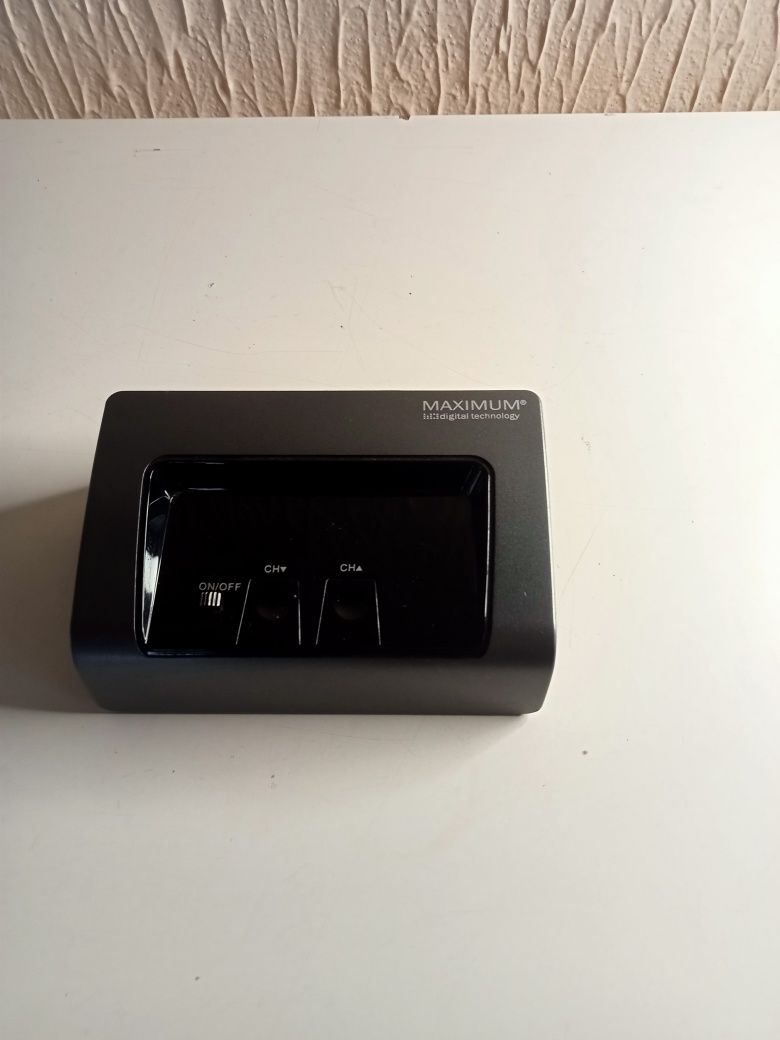 Maximum RF 4000 Universal UHF Modulator