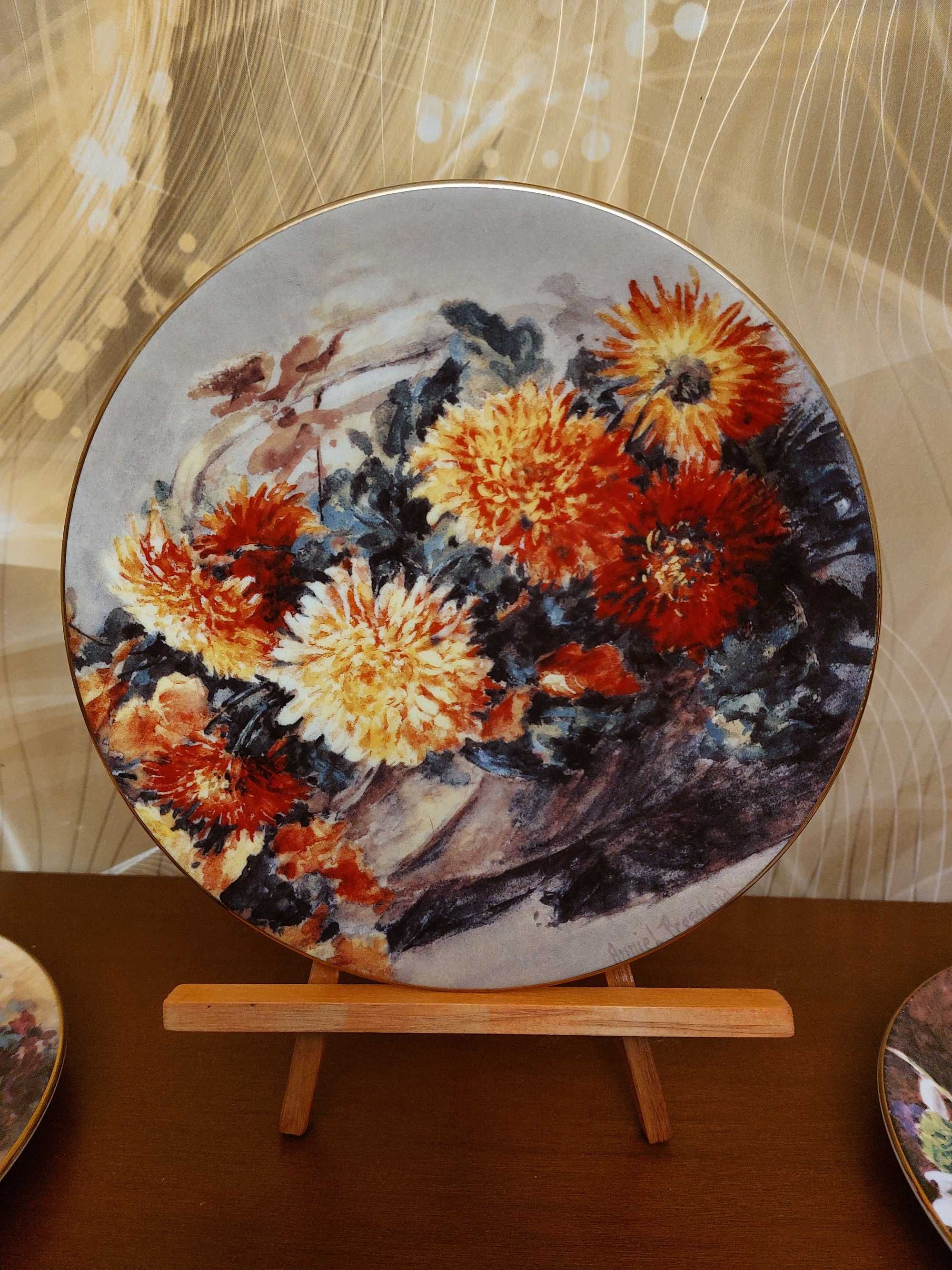 Zestaw talerzy porcelanowych sygnowane Annie Pressland motyw kwiatowy