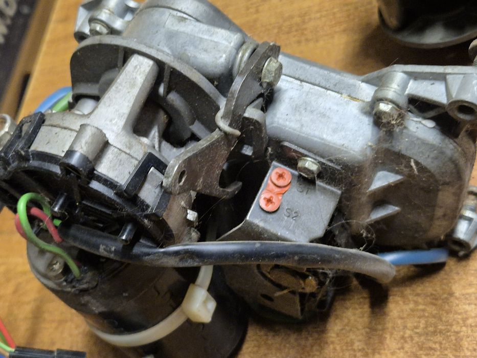 BMW E36 CABRIO Silnik Napęd Dachu Elektrycznego Składanego 8.353576