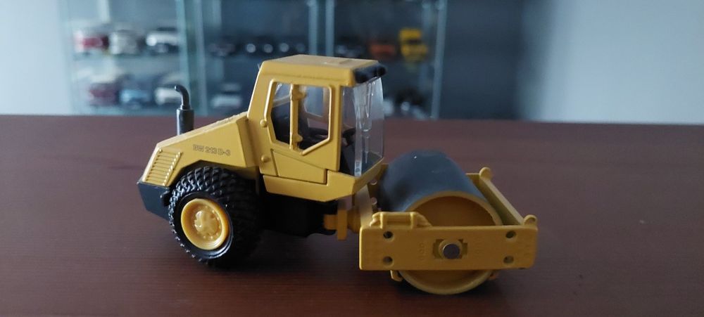 Model 1:50 Walec Bomag BW 213 D-3