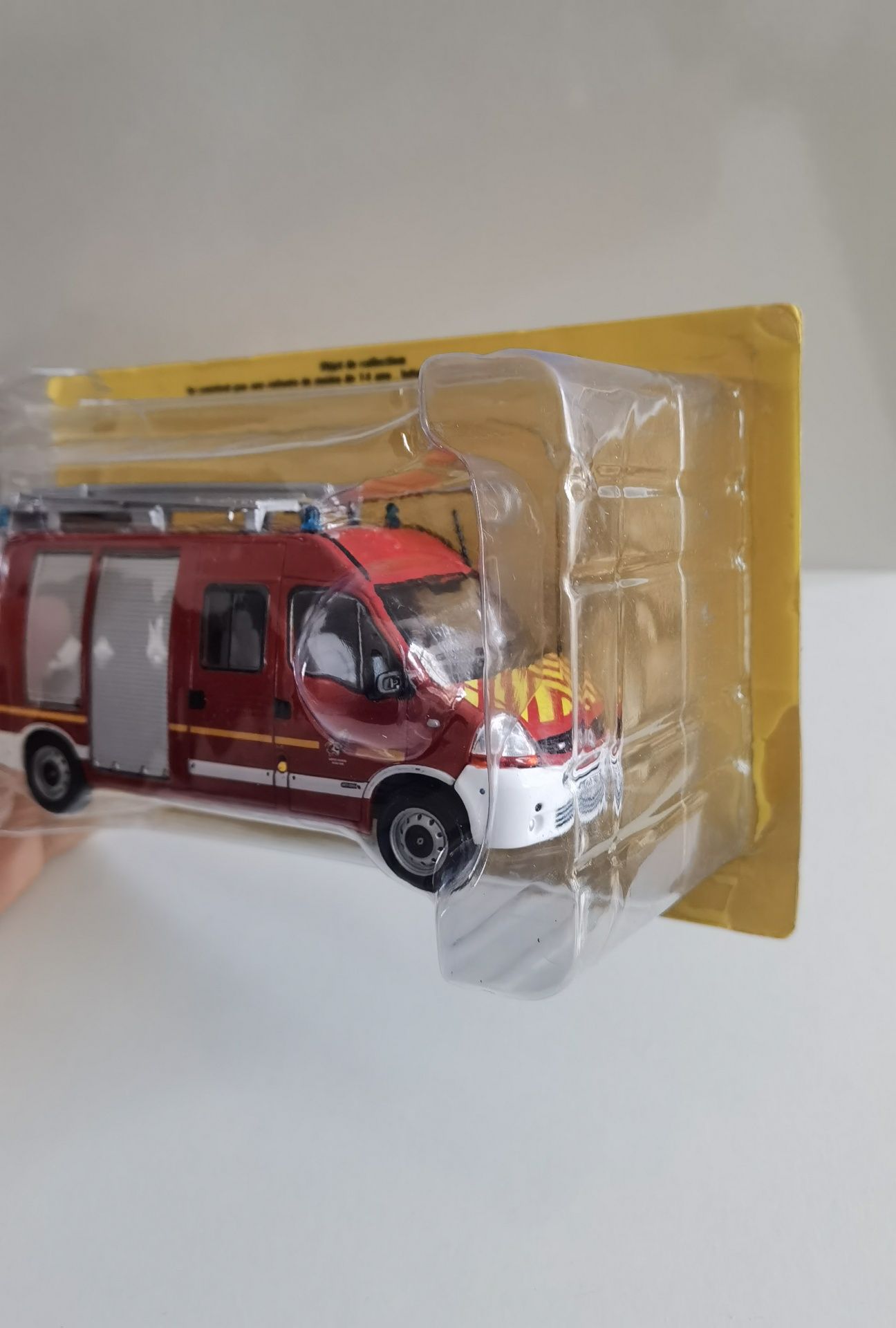 Renault pompiers bombeiros hachette
