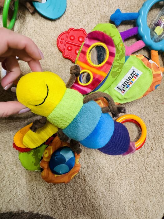 Игрушки chicco все за 1000