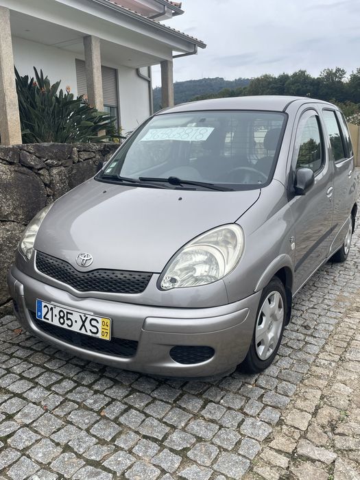 Toyota Yaris 2004