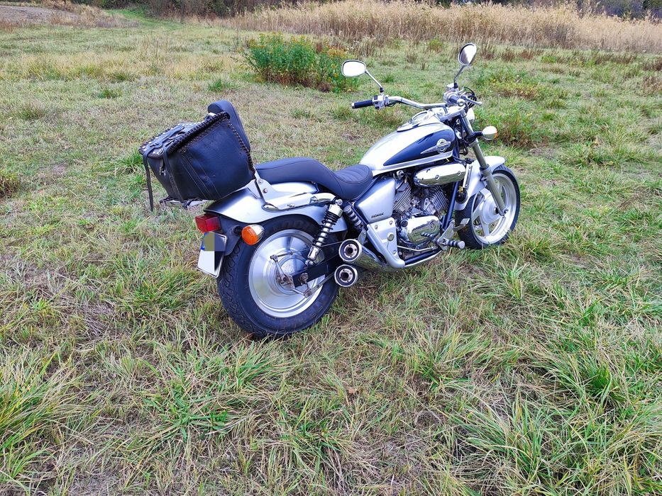 Honda Magna V-Twin 250 байк.