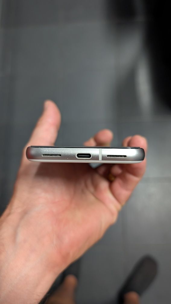 Google pixel 8a 8/128