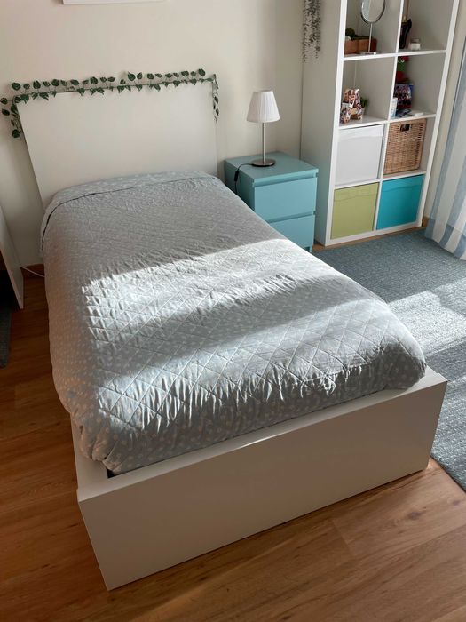Cama - Estrutura de cama MALM branca 90x200 cm + Estrado de ripas