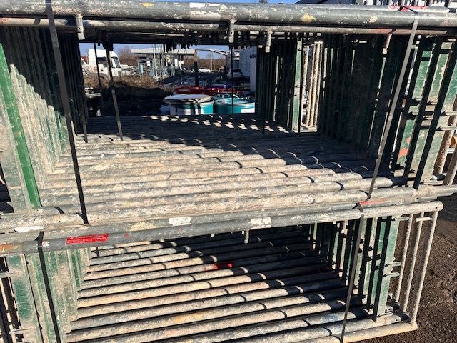 RUSZTOWANIE UŹYWANE idealnie na docieplenia ,domki 113,40 m2