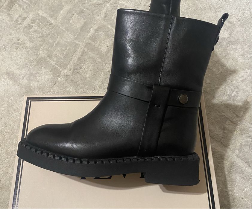 Шкіряні черевики Ilvi