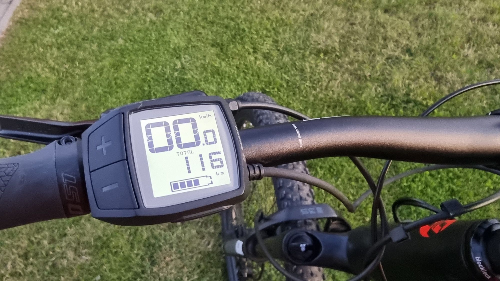 Rower elektryczny Ghost eriot trail essensial jak nowy 148km XL