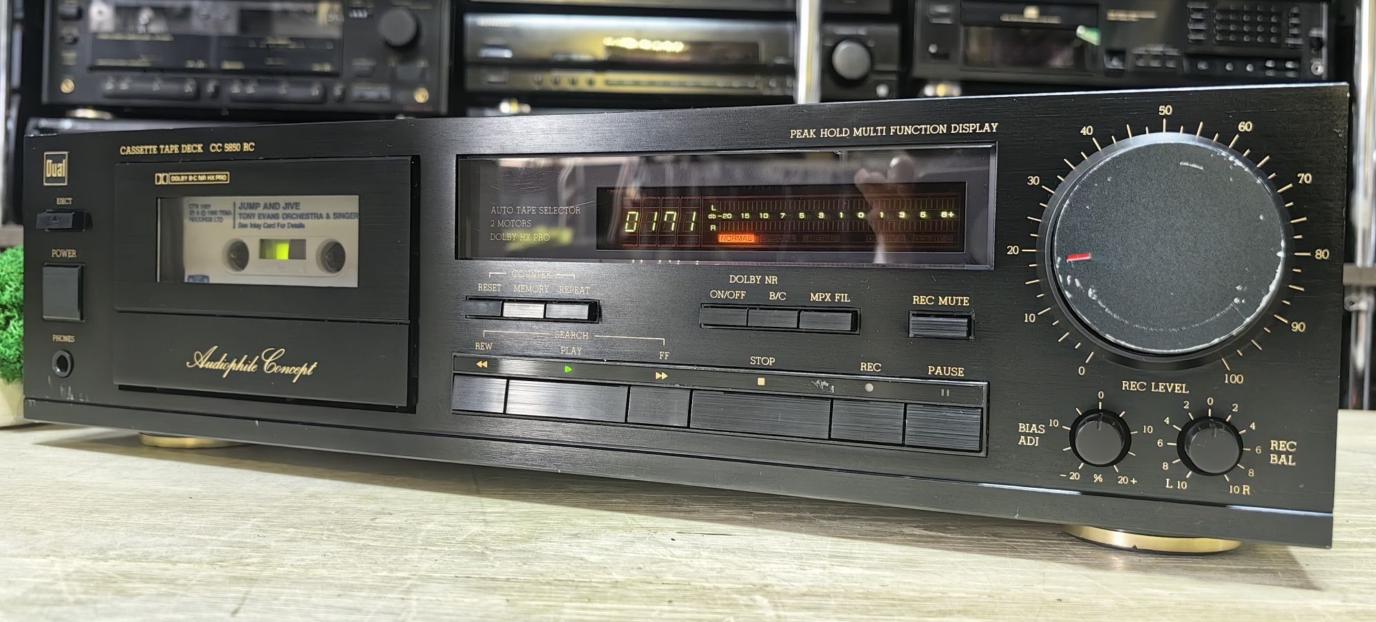 Касетний програвач Dual CC5850
