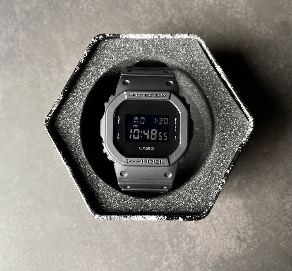 NEW! Годинник Casio G-Shock DW-5600BB-1 оригінал протиударний