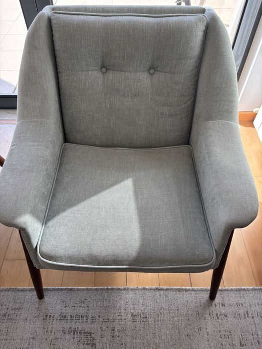 Cadeirões esverdeados AREA (conjunto)