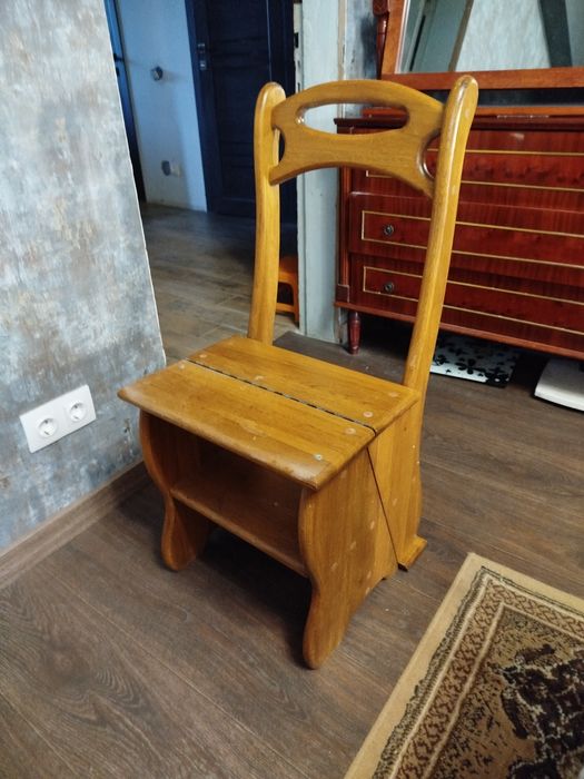 Продам стілець драбину.