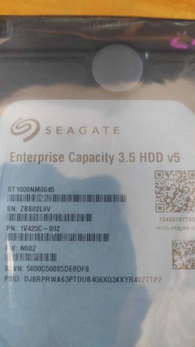 Продам жесткий диск 3.5 " Seagate 1Tb st1000NM0045