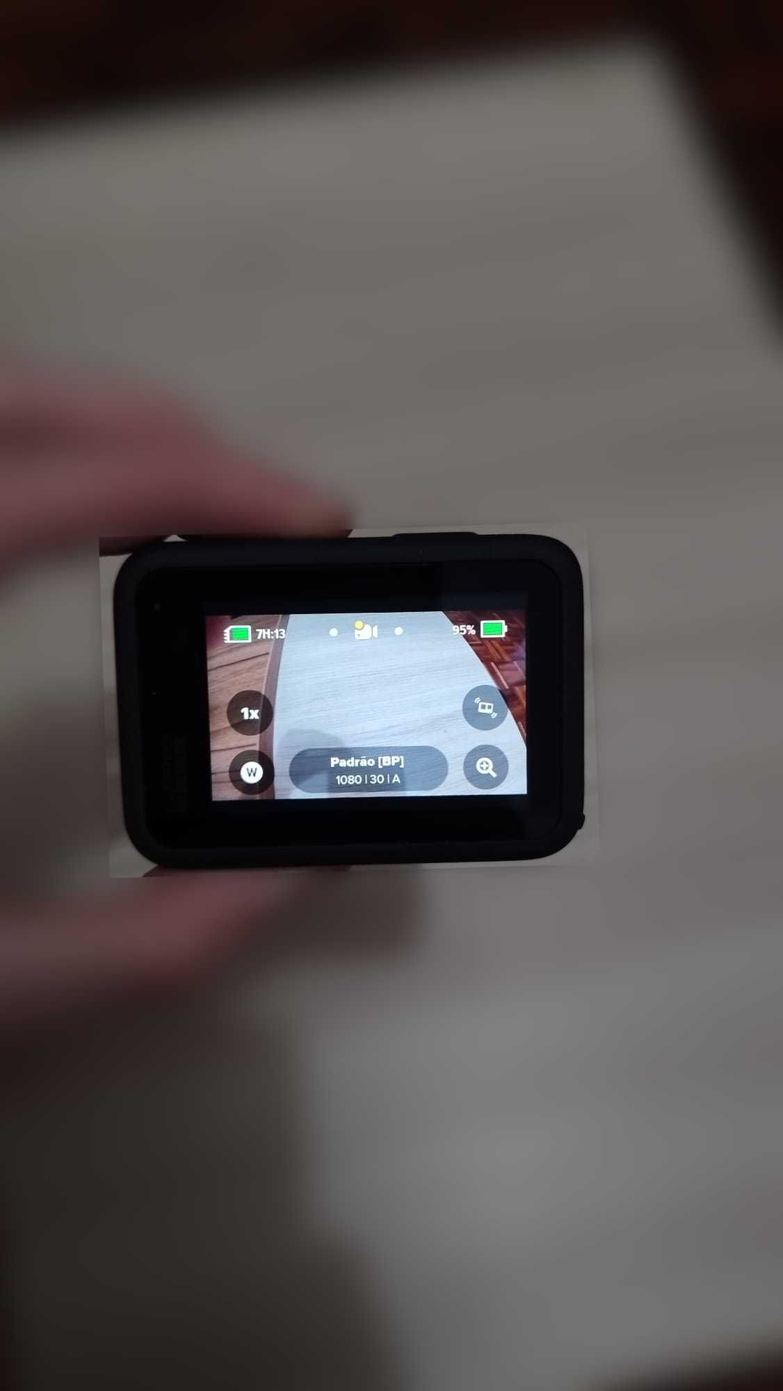 GoPro Hero 10 black como nova com muitos extas