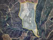 Terreno com 27 hectares
