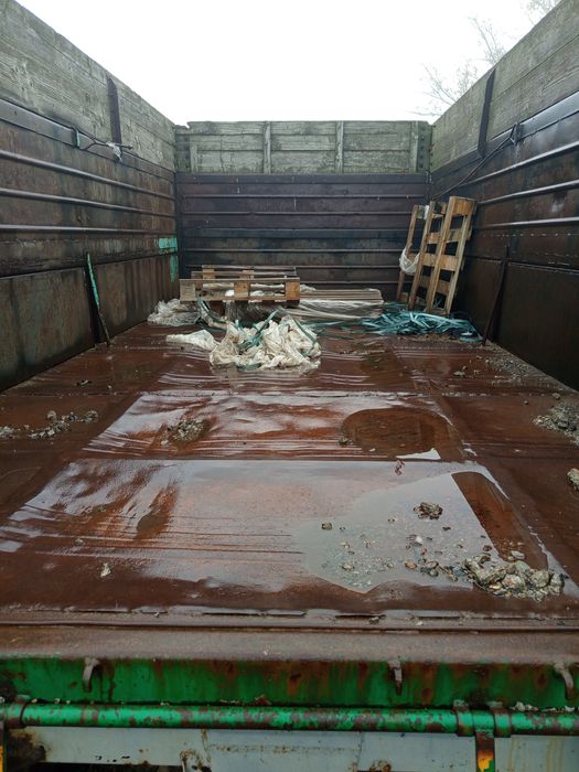 Продам два прицепа зіловських самосвали з документами