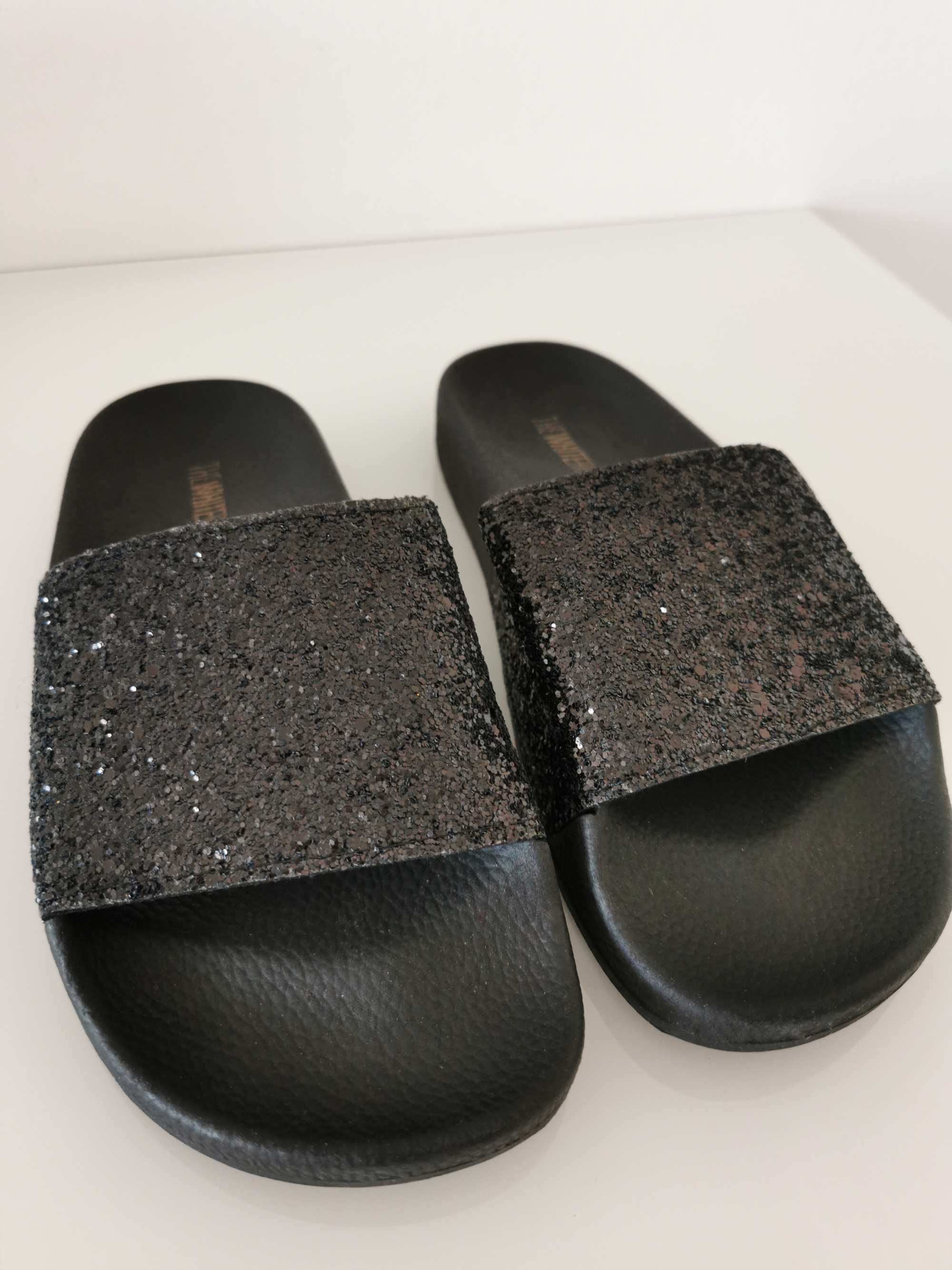 Sandálias Glitter Black - The White Brand (NOVAS)