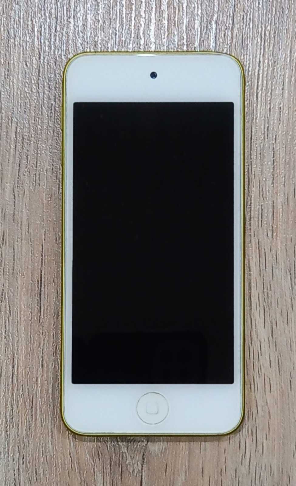 MP3 плеєр Apple iPod Touch 5 покоління (MD714LL/A)