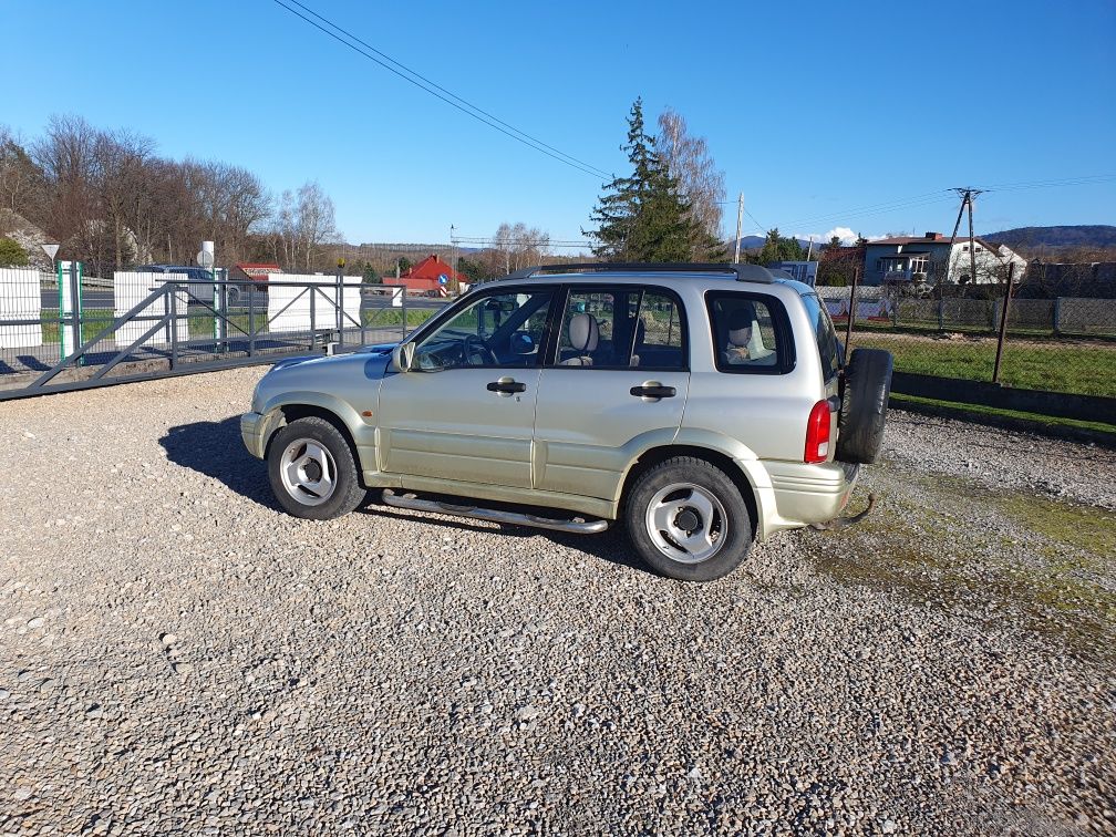 Suzuki Grand Vitara 2.0