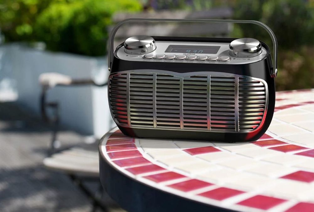 Radiobudzik retro Audible Fidelity FM, przenośne w kolorze CZARNYM