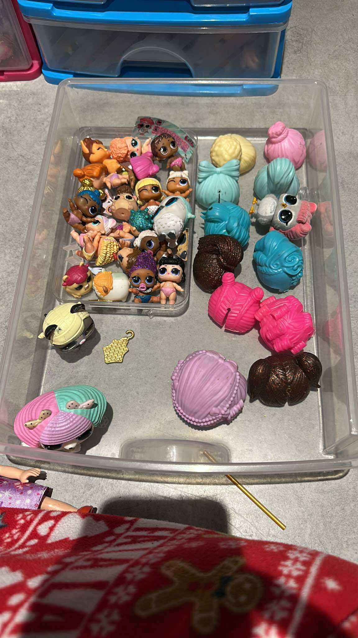 Coleção super gira de bonecas LOL