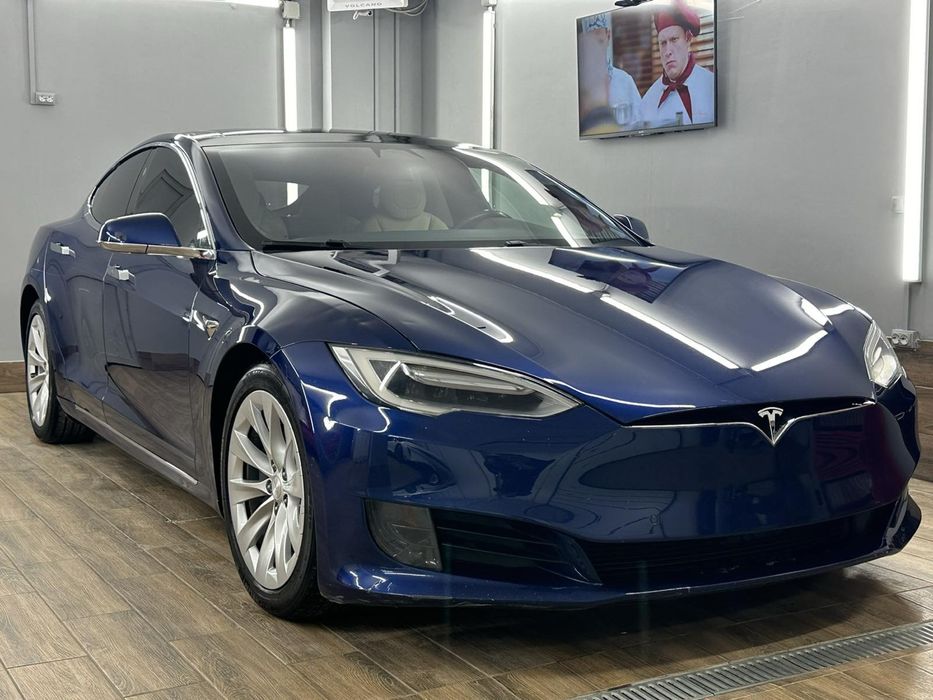 Tesla Model S Dual Motor 75D