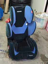 Dwa foteliki samochodowe Recaro