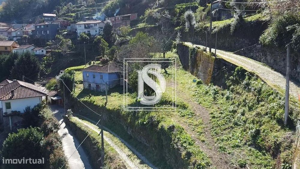 Moradia Isolada T2 em Parada do Bouro