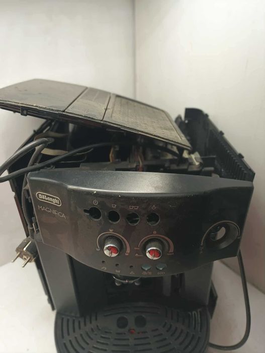 Ekspres do kawy DeLonghi Magnifica