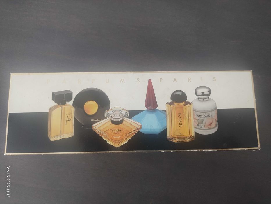 Zestaw miniaturek Parfums Paris Perfum