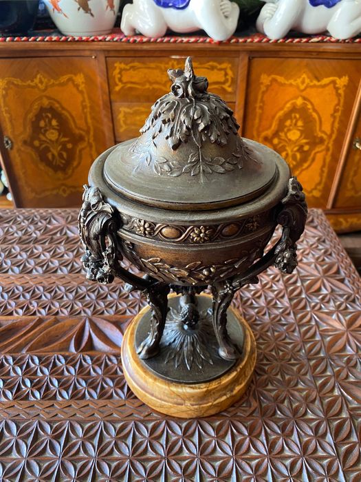 Deusa Bronze Arte Séc XIX 32 cm